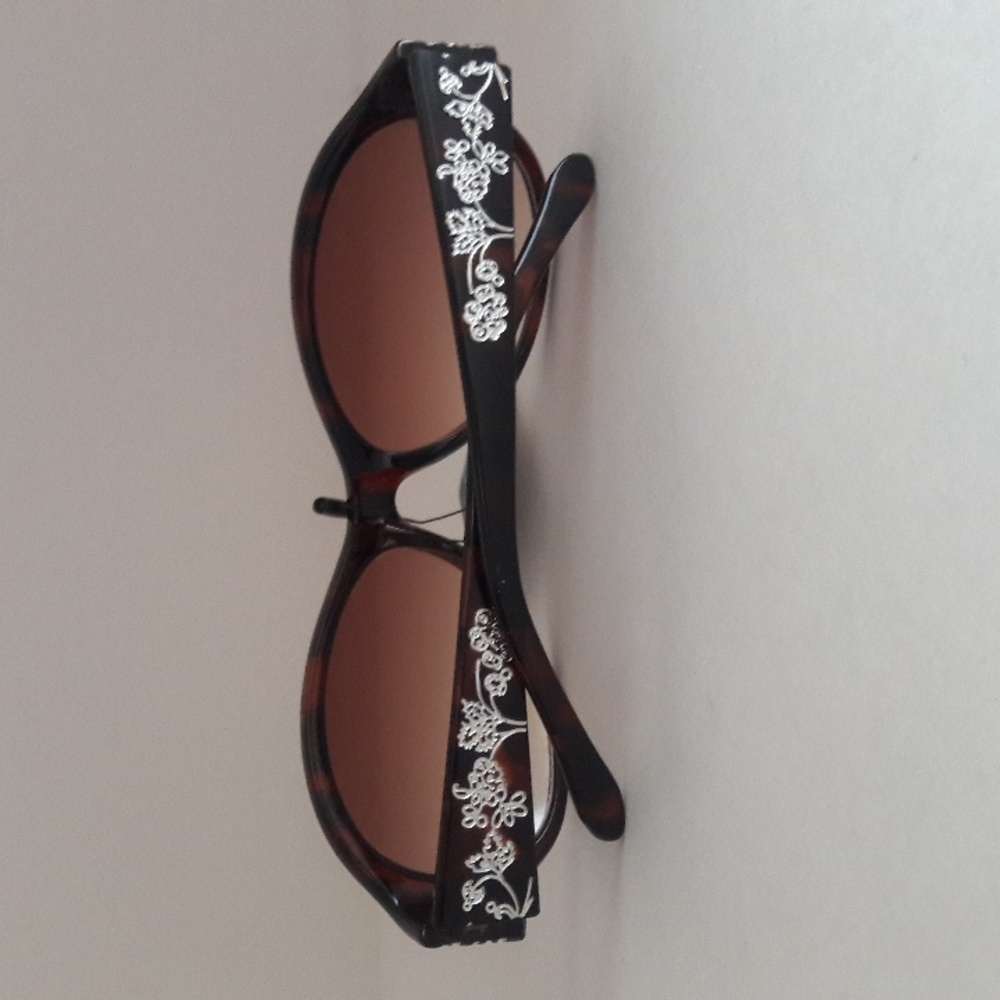 Style Science Designer Women Sunglasses Tortoise Brown Silver Floral Acc…